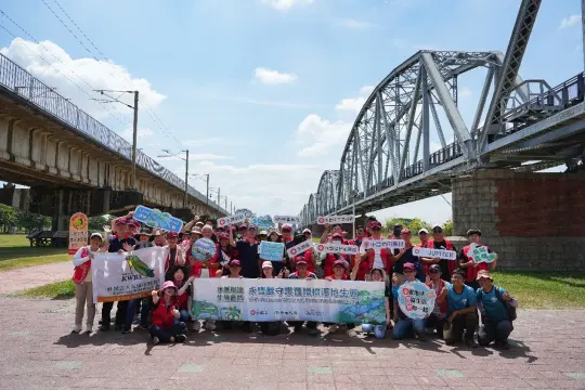 濕地志工合照
